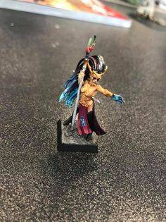 flicka_5_ar_malat_warhammerfigur.jpg